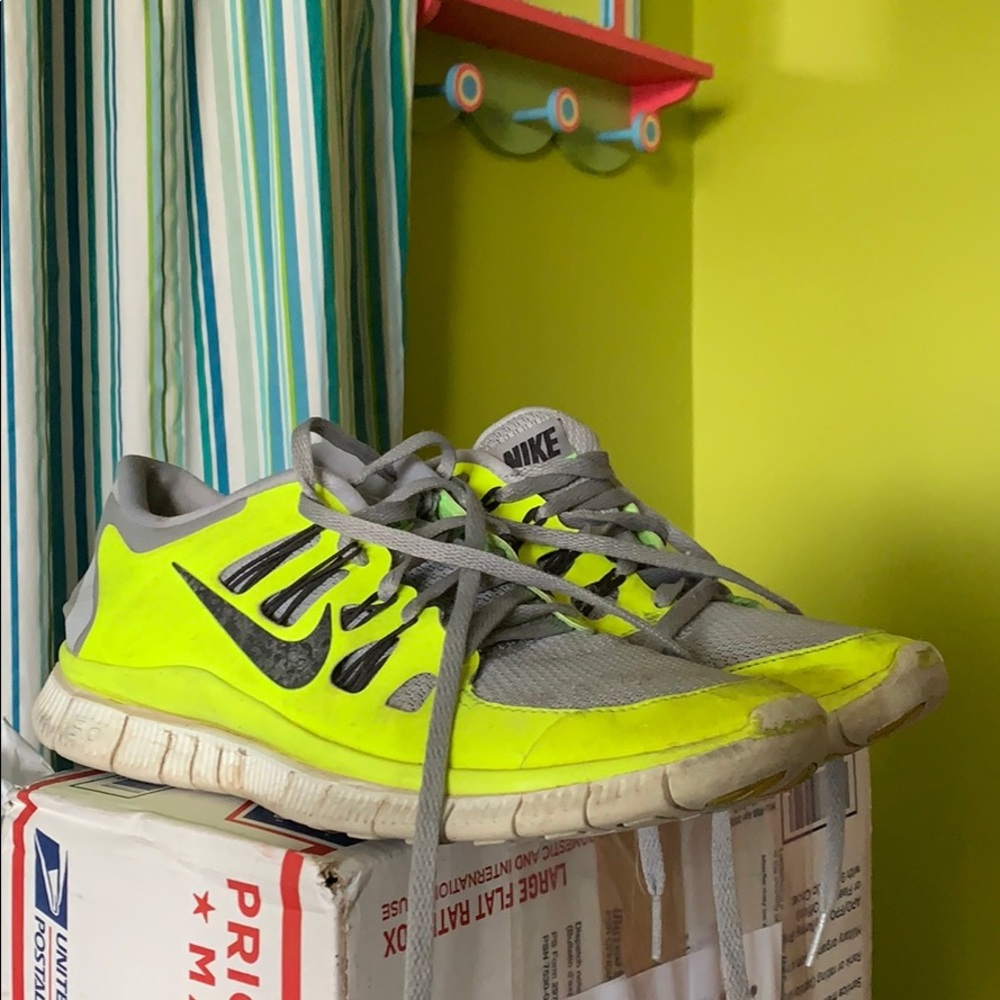 Nike free runs